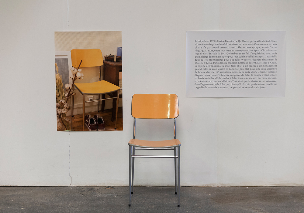 Une et trois chaises, Jules Wouters, 2018